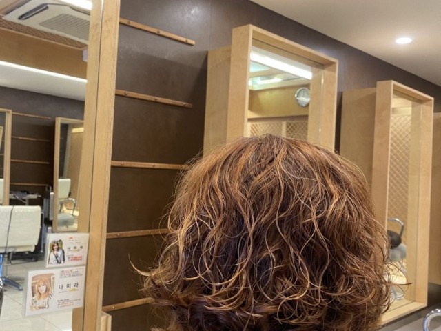 볼륨 빈티지 셋팅펌  단발커트 진행