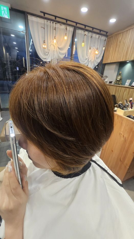 보브컷 완성사진