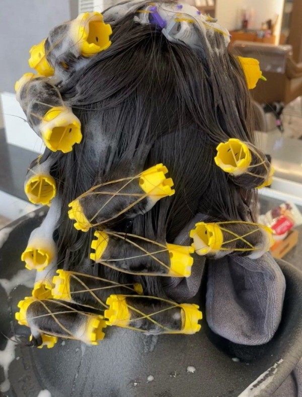 성신여대역 미용실 살롱드바이퍼스트 은비 고급스러운 웨이브 그레이스펌 시술중3