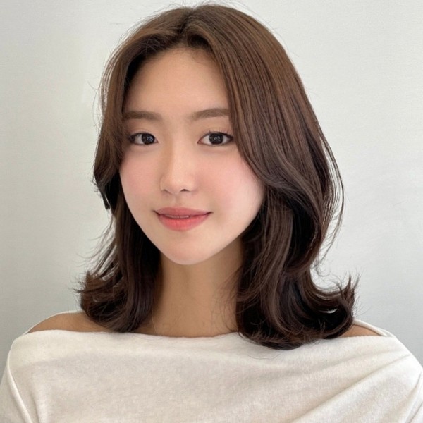 성신여대미용실 어중간한 머리길이가 어깨에 닿아서 뻣치는게 고민이라면 중단발레이어드컷 &#038;amp; 빌드펌1
