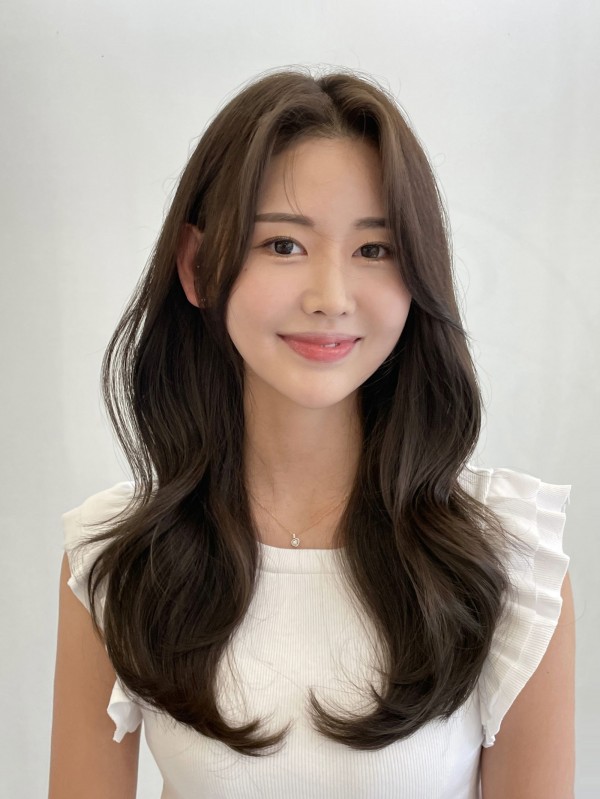 성신여대미용실 펌이 처음이라면 옆볼륨 살려주는 자연스러운 웨이브  레이어드cs컬펌2