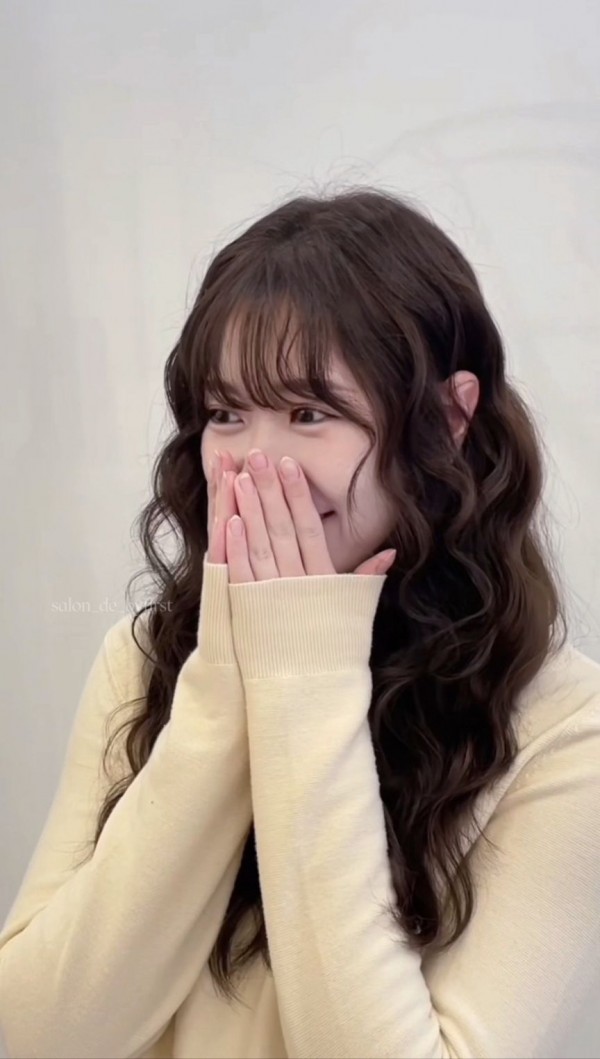 성신여대 미용실 긴머리 젤리펌 굵은히피펌 시술후 웃는모습