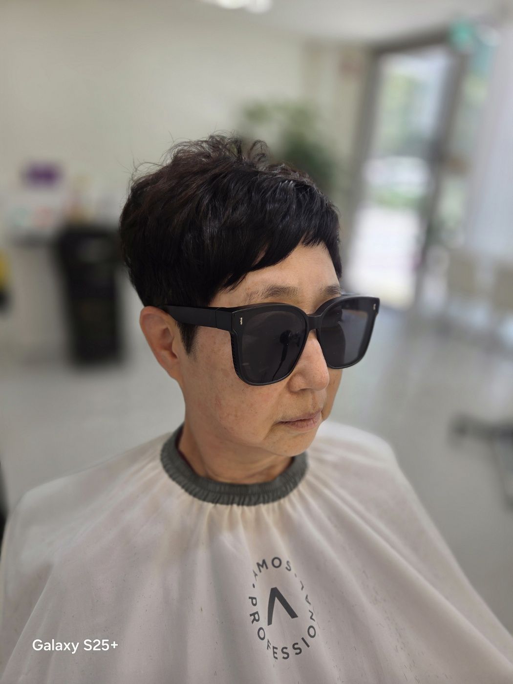 이사가셔도 오시는 짧은머리 숏컷 고객님 새치염색