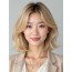 골든 블론드 턱선 텍스처 단발