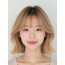 샌드 블론드 쇄골 웨이브 단발+뱅