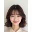 턱밑 웨이브 단발+뱅