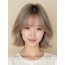 애쉬 베이지 턱선 스트레이트 단발+커튼뱅