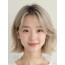 애쉬 블론드 귀밑 스택 단발+시스루뱅